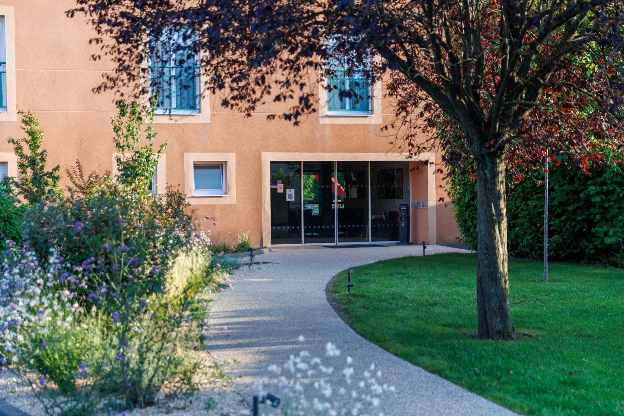 The Originals Boutique, Hôtel Le Pariou, Issoire (Qualys-Hotel) Exterior foto
