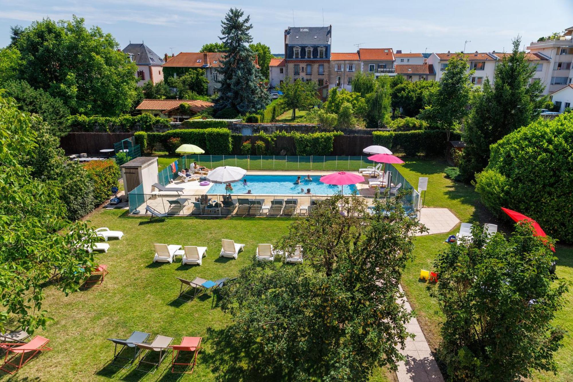 The Originals Boutique, Hôtel Le Pariou, Issoire (Qualys-Hotel) Exterior foto
